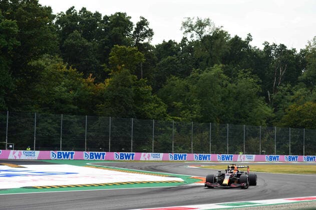 Formula 1 - Italian GP - Drivers Arrival And Free Practice Max Verstappen of Red Bull Racing Honda drive his RB16B single-seater during free practice of Italian GP, 14th round of Formula 1 World Championship, WM, Weltmeisterschaft in Autodromo Internazionale di Monza, in Monza, Lombardia, Italy, 10 September 2021 Monza Lombardia Italy diodato-notitle210910_npzJv  Copyright: xAndreaxDiodatox