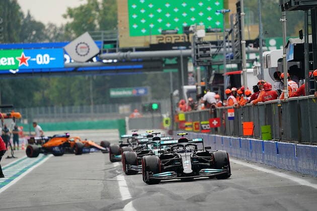 FORMULA 1 HEINEKEN GRAN PREMIO D ITALIA 2021 10 09 2021, Autodromo Nazionale di Monza, Monza, FORMULA 1 HEINEKEN GRAN PREMIO D ITALIA 2021 ,in picture Valtteri Bottas FIN 77 , Mercedes AMG Petronas Formula One Team, Lewis Hamilton GBR 44 , Mercedes AMG Petronas Formula One Team, Sebastian Vettel DEU 5 , Aston Martin Cognizant Formula One Team, Lance Stroll CAN 18 , Aston Martin Cognizant Formula One Team nordphotoxGmbHx xBratic nph00250