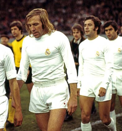 17 11 74 VfB Stuttgart Real Madrid Germany, Stuttgart, 17 11 1974, Football, Bundesliga, Test match, VfB Stuttgart Real Madrid 1 1 Günther Netzer Real Madrid