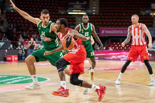 Leonidas Kaselakis 14 Panathinaikos OPAP Athens , A Hollins 14 Red Star Belgrade , Panathinaikos OPAP Athens vs Red Star Belgrade, Magenta Sport Cup 2021, 11 09 2021 Muenchen Bayern Germany Copyright: xkolbert-press UlrichxGamelx