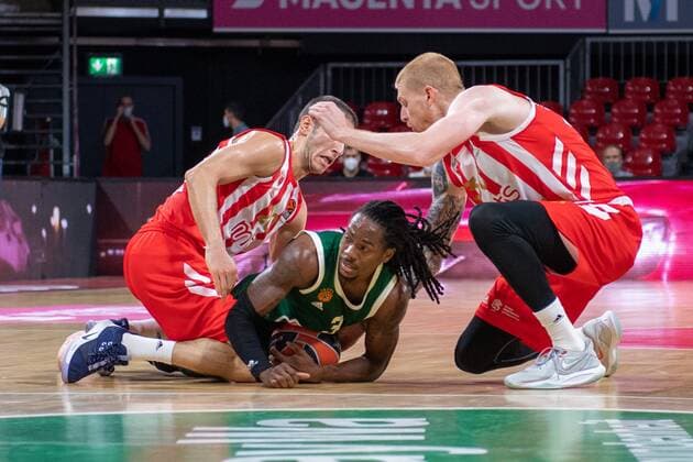 N Ivanovic 20 Red Star Belgrade , Kendrick Perry 3 Panathinaikos OPAP Athens , A White 30 Red Star Belgrade , Panathinaikos OPAP Athens vs Red Star Belgrade, Magenta Sport Cup 2021, 11 09 2021 Muenchen Bayern Germany Copyright: xkolbert-press UlrichxGamelx