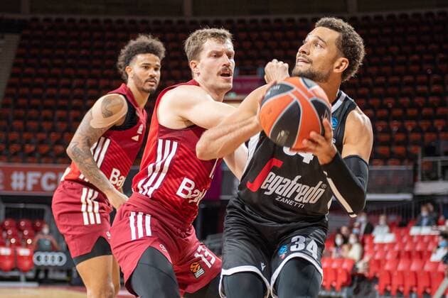 Andreas Obst 13 FC Bayern , Kyle Weems 34 Virtus Bologna , FC Bayern Basketball vs Virtus Bologna, Magenta Sport Cup 2021, 11 09 2021 Muenchen Bayern Germany Copyright: xkolbert-press UlrichxGamelx