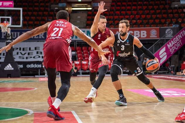 Augustine Rubit 21 FC Bayern , Zan Mark Sisko 31 FC Bayern , Mrco Belinelli 3 Virtus Bologna , FC Bayern Basketball vs Virtus Bologna, Magenta Sport Cup 2021, 11 09 2021 Muenchen Bayern Germany Copyright: xkolbert-press UlrichxGamelx