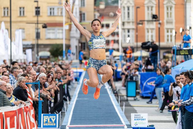 Bilder des Jahres 2021, Sport 09 September Sport Themen der Woche KW36 Sport Bilder des Tages ATHLETICS - Golden Roof Challenge 2021 INNSBRUCK,AUSTRIA,11.SEP.21 - ATHLETICS - Golden Roof Challenge. Image shows Milica Gardasevic (SRB).  GEPAxpictures xDanielxSchoenherr