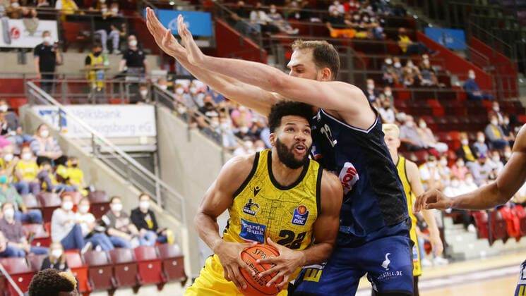 Ludwigsburg , Season Opening , Basketball MHP Riesen Ludwigsburg vs Merlins Crailsheim , from left Yoeli Childs Riesen Dejan Kovacevic Merlins