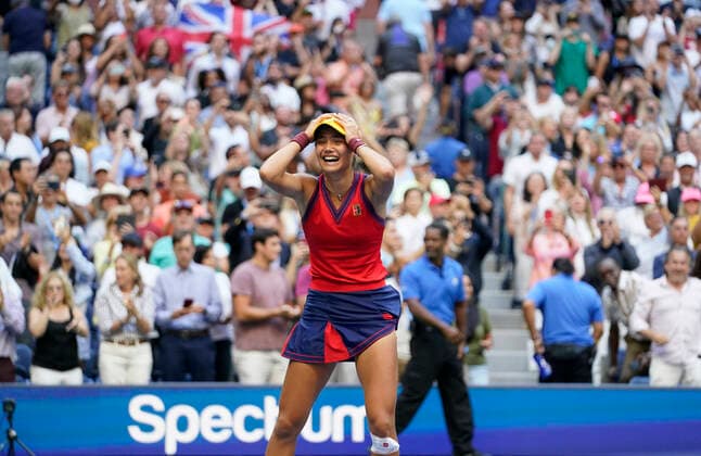 Bilder des Jahres 2021, Sport 09 September Sport Themen der Woche KW36 September 11, 2021: Emma Raducanu (GBR) defeated Leylah Fernandez (CAN) 6-4, 6-3, at the US Open being played at Billie Jean King National Tennis Center in Flushing, Queens, New York USA Ã‚ Tennisclix CSM CSM Flushing, Queens USA - ZUMAc04_ 20210911_zaf_c04_469 Copyright: xJoxBecktoldx