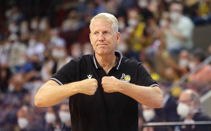 Ludwigsburg , Season Opening , Basketball MHP Riesen Ludwigsburg vs Merlins Crailsheim , John Patrick Trainer Riesen
