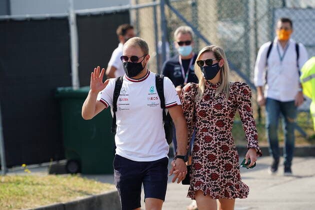 FORMULA 1 HEINEKEN GRAN PREMIO D ITALIA 2021 12 09 2021, Autodromo Nazionale di Monza, Monza, FORMULA 1 HEINEKEN GRAN PREMIO D ITALIA 2021 ,in the picture Valtteri Bottas FIN 77 , Mercedes AMG Petronas Formula One Team with girlfriend Tiffany Cromwell nordphotoxGmbHx xBratic nph00250