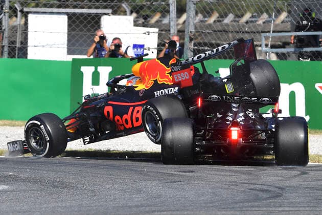 VERSTAPPEN Max F1 Team Red Bull Racing in crash with HAMILTON Lewis Team Mercedes AMG F1 Formula one GP of Italy 2021 at Monza on September 12, 2021