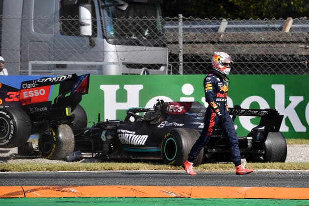 VERSTAPPEN Max F1 Team Red Bull Racing in crash with HAMILTON Lewis Team Mercedes AMG F1 Formula one GP of Italy 2021 at Monza on September 12, 2021