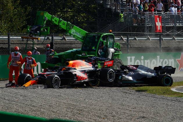 FORMULA 1 HEINEKEN GRAN PREMIO D ITALIA 2021 12 09 2021, Autodromo Nazionale di Monza, Monza, FORMULA 1 HEINEKEN GRAN PREMIO D ITALIA 2021 ,in the picture accident between Max Verstappen NEL 33 , Red Bull Racing Honda and Lewis Hamilton GBR 44 , Mercedes AMG Petronas Formula One Team nordphotoxGmbHx xBratic nph00250