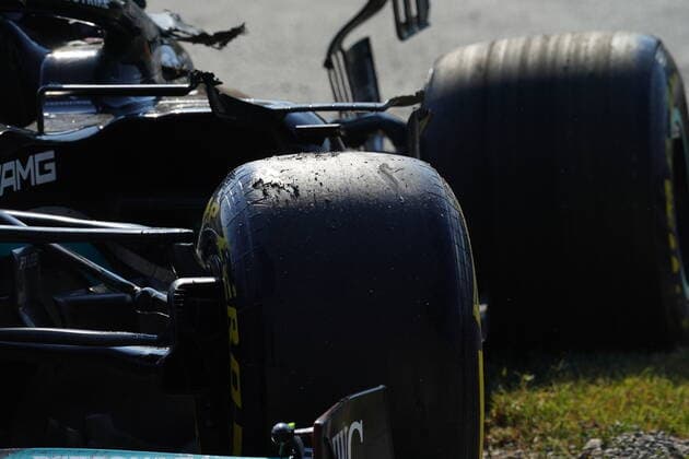 FORMULA 1 HEINEKEN GRAN PREMIO D ITALIA 2021 12 09 2021, Autodromo Nazionale di Monza, Monza, FORMULA 1 HEINEKEN GRAN PREMIO D ITALIA 2021 ,in the picture accident between Max Verstappen NEL 33 , Red Bull Racing Honda and Lewis Hamilton GBR 44 , Mercedes AMG Petronas Formula One Team nordphotoxGmbHx xBratic nph00250