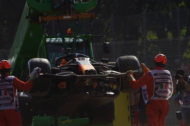 FORMULA 1 HEINEKEN GRAN PREMIO D ITALIA 2021 12 09 2021, Autodromo Nazionale di Monza, Monza, FORMULA 1 HEINEKEN GRAN PREMIO D ITALIA 2021 ,in the picture accident between Max Verstappen NEL 33 , Red Bull Racing Honda and Lewis Hamilton GBR 44 , Mercedes AMG Petronas Formula One Team nordphotoxGmbHx xBratic nph00250