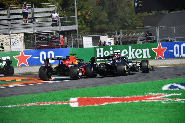 FORMULA 1 HEINEKEN GRAN PREMIO D ITALIA 2021 12 09 2021, Autodromo Nazionale di Monza, Monza, FORMULA 1 HEINEKEN GRAN PREMIO D ITALIA 2021 ,in the picture accident between Max Verstappen NEL 33 , Red Bull Racing Honda and Lewis Hamilton GBR 44 , Mercedes AMG Petronas Formula One Team nordphotoxGmbHx xBratic nph00250