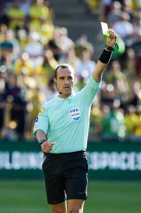 Benoit Millot ( arbitre principal ) - FOOTBALL : Nantes vs Nice - Ligue 1 - Nantes - 12 09 2021 FedericoPestellini Panoramic 