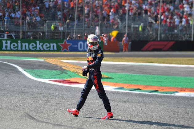 VERSTAPPEN Max F1 Team Red Bull Racing in crash with HAMILTON Lewis Team Mercedes AMG F1 Formula one GP of Italy 2021 at Monza on September 12, 2021