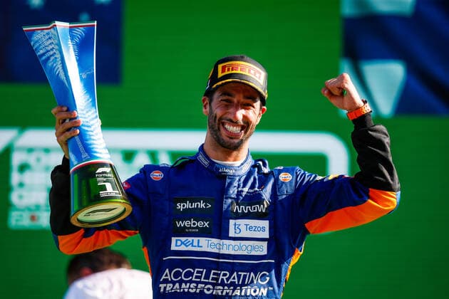 RICCIARDO Daniel (aus), McLaren MCL35M, portrait celebrating victory on the podium during the Formula 1 Heineken Gran Premio D italia 2021, Italian Grand Prix, 14th round of the 2021 FIA Formula One World Championship, WM, Weltmeisterschaft from September 9 to 12, 2021 on the Autodromo Nazionale di Monza, in Monza, Italy FORMULE 1 : Grand prix d Italie - Monza - 12 09 2021 DPPI Panoramic  20210912_GOODEN__GO02558