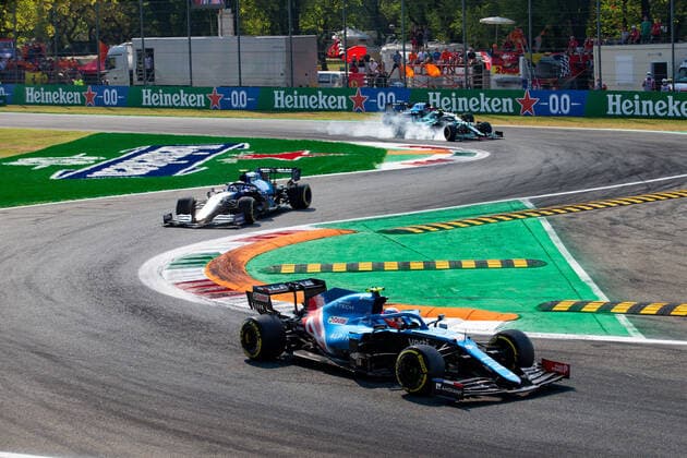 31 OCON Esteban (fra), Alpine F1 A521, action during the Formula 1 Heineken Gran Premio D italia 2021, Italian Grand Prix, 14th round of the 2021 FIA Formula One World Championship, WM, Weltmeisterschaft from September 9 to 12, 2021 on the Autodromo Nazionale di Monza, in Monza, Italy FORMULE 1 : Grand prix d Italie - Monza - 12 09 2021 DPPI Panoramic  00121030_JFBE2173