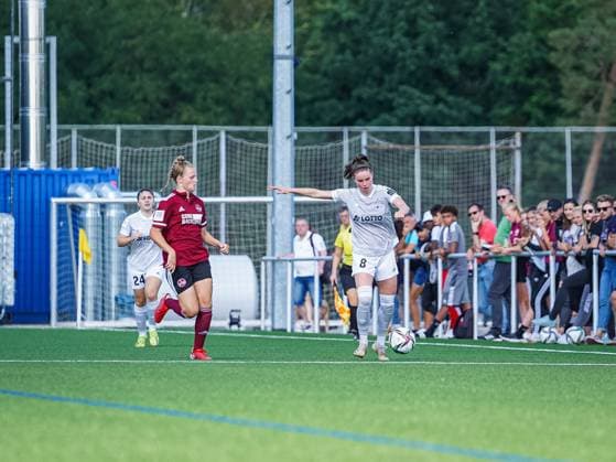 Nuernberg, Germany, September 12 Maren Weingarz (8 Andernach) during the 2. Womens Bundesliga match between 1. FC Nuernberg and SG 99 Andernach at Sports Park Valznerweiher in Nuernberg, Germany. 2. Womens Bundesliga - 1. FC N?rnberg v SG 99 Andernach 