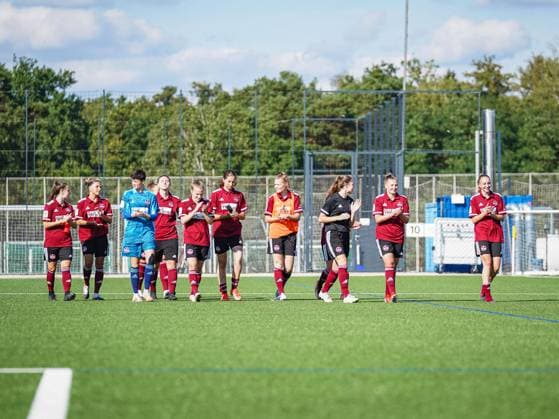 Nuernberg, Germany, September 12 Players of Nuernberg after the 2. Womens Bundesliga match between 1. FC Nuernberg and SG 99 Andernach at Sports Park Valznerweiher in Nuernberg, Germany. 2. Womens Bundesliga - 1. FC N?rnberg v SG 99 Andernach 