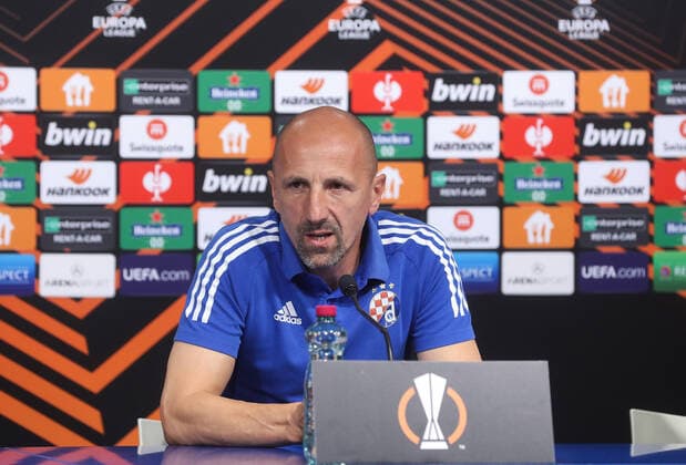 PXL DINAMO WEST HAM press conference, PK, Pressekonferenz GNK Dinamo head coach Damir Krznar during press conference before Europa League football match between GNK Dinamo and West Ham in Zagreb, Croatia on 15. september, 2021. ZeljkoxLukunic PIXSELL