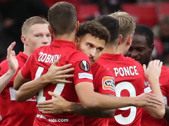 MOSCOW, RUSSIA â€“ SEPTEMBER 15, 2021: FC Spartak Moscow s players seen before their 2021 22 UEFA Europa League Group C football match against FC Legia Warsaw, at Otkrytie Arena Stadium. Sergei Fadeichev TASS  TS110831