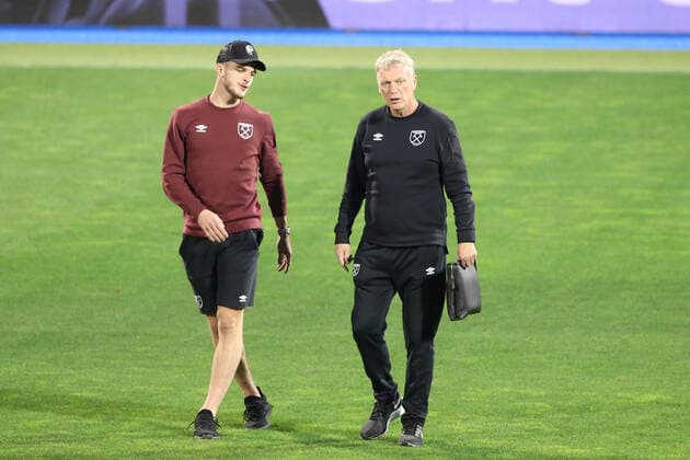 West Ham United Stadium Walk Declan Rice of West Ham United and West Ham United Manager David Moyes during the West Ham United Stadium Walk before the Europa League Group H match against Dinamo Zagreb at Stadion Maksimir, Zagreb Content Not Available For UK Newspapers Copyright: xPaulxChestertonx FIL-15876-0002