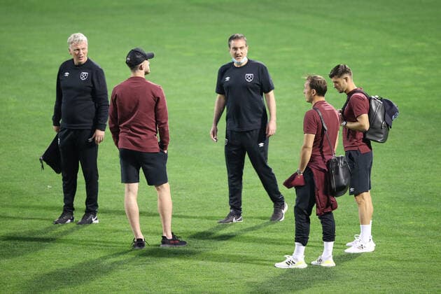 West Ham United Stadium Walk West Ham United Manager David Moyes, Declan Rice of West Ham United and Mark Noble of West Ham United during the West Ham United Stadium Walk before the Europa League Group H match against Dinamo Zagreb at Stadion Maksimir, Zagreb Content Not Available For UK Newspapers Copyright: xPaulxChestertonx FIL-15876-0015