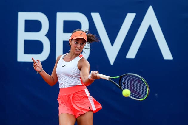 September 15, 2021, VALENCIA, VALENCIA, SPAIN: Leyre Romero of Spain in action against Irina Maria Bara of Romania during the first round of the Open Internacional de Valencia, ITF World Tennis, celebrated at Sporting Tennis Valencia on september 14, 2021, in Valencia, Spain. VALENCIA SPAIN - ZUMAa181 20210915_zaa_a181_255 Copyright: xIvanxTerronx