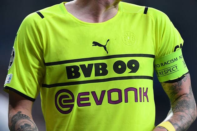 Football Champions League 1 matchday Besiktas Istanbul Borussia Dortmund on 15 09 2021 at Besiktas Park in Istanbul 3 jersey Dortmund Champions League jersey Evonik Puma xHDx