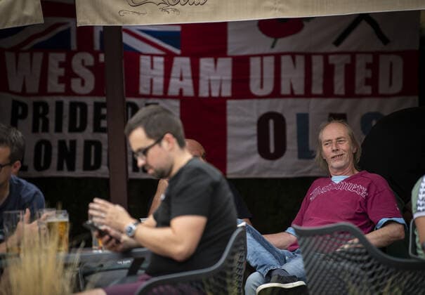 Mandatory Credit: Photo by Simon Dael Shutterstock (12446971h) West Ham United fans Dinamo Zagreb v West Ham United, UEFA Europa League, Group H, Football, Stadion Maksimir, Zagreb, Croatia - 16 Sep 2021 EDITORIAL USE ONLY No use with unauthorised audio, video, data, fixture lists, club league logos or live services. Online in-match use limited to 120 images, no video emulation. No use in betting, games or single club league player publications. Dinamo Zagreb v West Ham United, UEFA Europa League, Group H, Football, Stadion Maksimir, Zagreb, Croatia - 16 Sep 2021 EDITORIAL USE ONLY No use with unauthorised audio, video, data, fixture lists, club league logos or live services. Online in-match use limited to 120 images, no video emulation. No use in betting, games or single club league player publications. Copyright: xSimonxDael Shutterstockx 12446971h