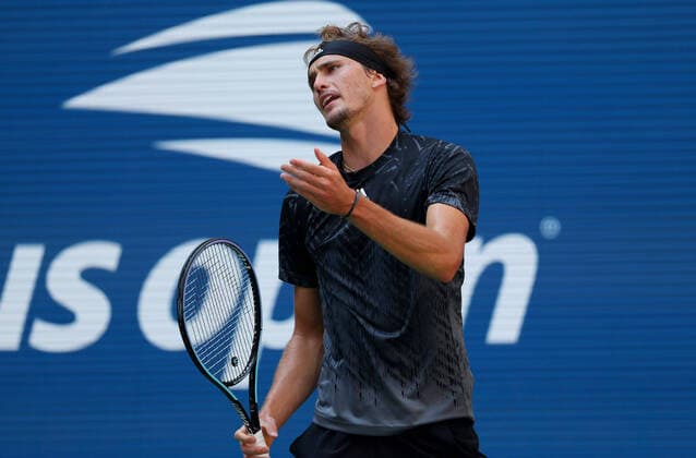 Mandatory Credit: Photo by Shutterstock (12429634cn) Alexander Zverev of Germany frustrated US Open Championships 2021, Day Ten, USTA National Tennis Center, Flushing Meadows, New York, USA - 08 Sep 2021 US Open Championships 2021, Day Ten, USTA National Tennis Center, Flushing Meadows, New York, USA - 08 Sep 2021 Copyright: xShutterstockx 12429634cn