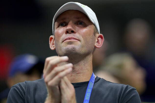 Tennis, Emma Raducanu trennt sich von Coach Andrew Richardson, Archivbilder Mandatory Credit: Photo by Shutterstock (12436301bg) Coach of Emma Raducanu of GBR, Mark Richardson US Open Championships 2021, Day Eleven, USTA National Tennis Center, Flushing Meadows, New York, USA - 09 Sep 2021 US Open Championships 2021, Day Eleven, USTA National Tennis Center, Flushing Meadows, New York, USA - 09 Sep 2021  Copyright: xShutterstockx 12436301bg