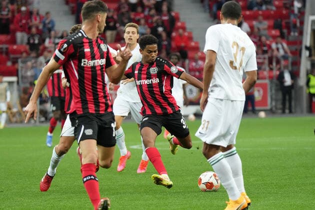 GER, UEFA EL Bayer 04 Leverkusen GER vs Ferencevaros Budapest HUN 16 09 2021, BayArena, Leverkusen, Europalegue, Group Stage, Matchday 1, GER, UEFA EL Bayer 04 Leverkusen GER vs Ferencevaros Budapest HUN , pictured Amine Adli Leverkusen 31 , with an attempt on goal. nordphotoxGmBHx xMeuter nph00351