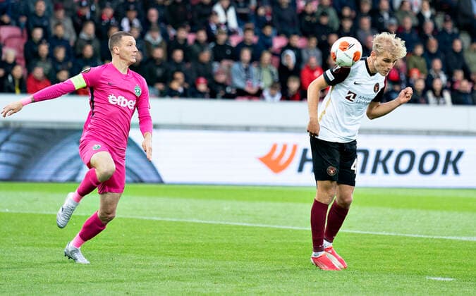 FC Midtjyllands Gustav Isakson scores to 1 0 in Europa League group F the match between FC Midtjylland and PFC Ludogorets at Mch Arena in Herning, Thursday 16 September 2021, Herning Jylland Denmark  Copyright: HenningxBagger HenningxBaggerx COP102 spdk20210916-193331-L