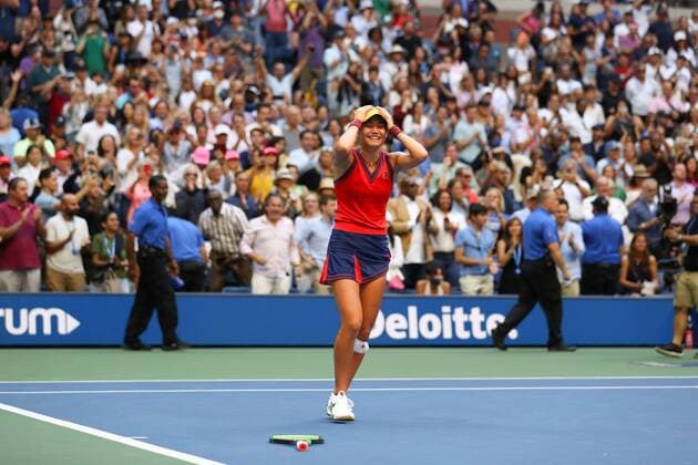 Tennis, Emma Raducanu trennt sich von Coach Andrew Richardson, Archivbilder Mandatory Credit: Photo by Ella Ling Shutterstock (12437756fa) Emma Raducanu celebrates victory US Open Championships 2021, Day Thirteen, USTA National Tennis Center, Flushing Meadows, New York, USA - 11 Sep 2021 US Open Championships 2021, Day Thirteen, USTA National Tennis Center, Flushing Meadows, New York, USA - 11 Sep 2021  Copyright: xEllaxLing Shutterstockx 12437756fa