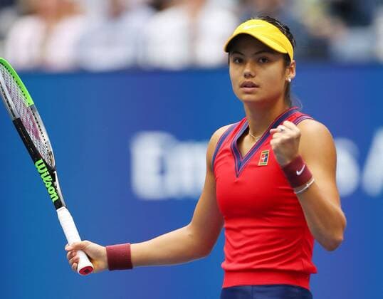 Tennis, Emma Raducanu trennt sich von Coach Andrew Richardson, Archivbilder Mandatory Credit: Photo by Ella Ling Shutterstock (12437756r) Emma Raducanu during the final US Open Championships 2021, Day Thirteen, USTA National Tennis Center, Flushing Meadows, New York, USA - 11 Sep 2021 US Open Championships 2021, Day Thirteen, USTA National Tennis Center, Flushing Meadows, New York, USA - 11 Sep 2021  Copyright: xEllaxLing Shutterstockx 12437756r