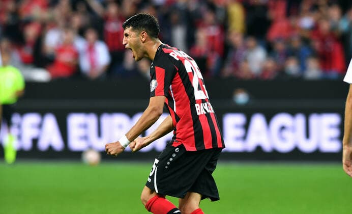 Football, UEFA Europa League, Men, 2020 2021 season, Group G, Matchday 1, BayArena Leverkusen, Bayer Leverkusen red Ferencvaros Budapest white jubilation Exequiel Palacios LEV after his goal to 1 1 jubilation, joy, action UEFA REGULATIONS PROHIBIT ANY USE OF PHOTOGRAPHS AS IMAGE SEQUENCES AND OR QUASI VIDEO