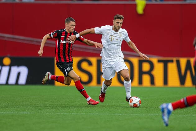 16 09 2021, Football, 2021 2022 season, UEFA Europa League, Group stage, Matchday 1, Bayer 04 Leverkusen Ferencvaros Budapest v l Florian Wirtz Bayer 04 Leverkusen , Balint Vecsei Ferencvarosi TC Foto RHR Foto Dennis Ewert Leverkusen BayArena NRW Germany xRHR FOTO DEx