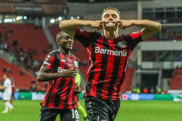Goal, Goal celebration for 2 1 by Florian Richard Wirtz Bayer 04 Leverkusen, 27 , GER, Bayer 04 Leverkusen vs Ferencvaros Budapest Ferencvarosi Torna Club, UEFA Europa League Group G, Group Stage, Season 2021 2022, 16 09 2021, , DFB DFL regulations prohibit any use of photographs as image sequences and or quasi video , GER, Bayer 04 Leverkusen vs Ferencvaros Budapest Ferencvarosi Torna Club, UEFA Europa League Group G, Group Stage, Season 2021 2022, 16 09 2021 Leverkusen Copyright: xEibner-Pressefoto GabrielxBoiax EP_GBA