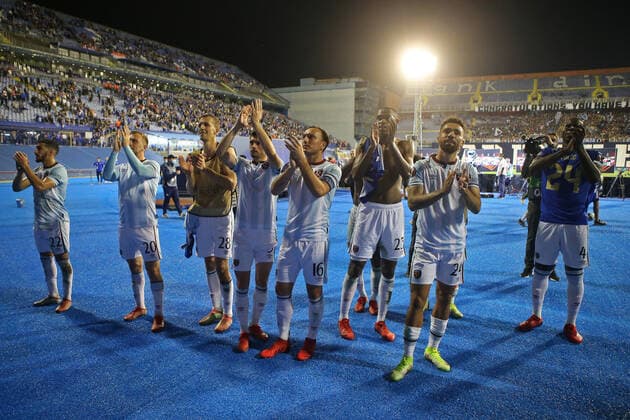 Dinamo Zagreb v West Ham United UEFA Europa League The West Ham players celebrate victory with the West Ham fans at the end of the UEFA Europa League Group H match at Stadion Maksimir, Zagreb Content Not Available For UK Newspapers Copyright: xPaulxChestertonx FIL-15878-0082
