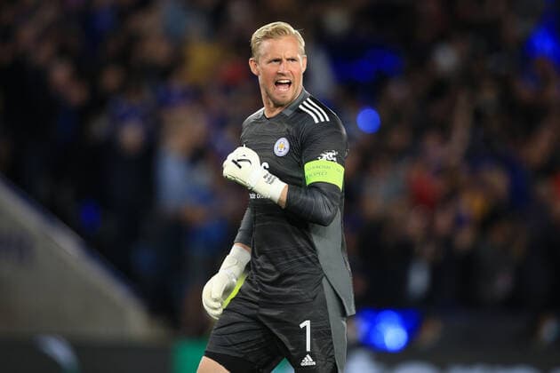 Fußball UEFA Europa League Gruppe C Leicester City v SSC Napoli 16. September 2021 UEFA Europa League Gruppe C Leicester City v SSC Napoli Leicester City Torhüter Kasper Schmeichel feiert sein 1. Tor Foto Simon Stacpoole Abseits Leicester UK  Copyright: xSimonxStacpoolexOffside