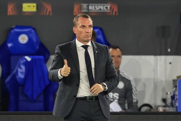 UEFA Europa League Leicester City v Napoli Brendan Rogers manager of Leicester City gives his players the thumbs-up Leicester King Power Stadium Leicestershire United Kingdom Copyright: xMarkxCosgrove NewsxImagesx