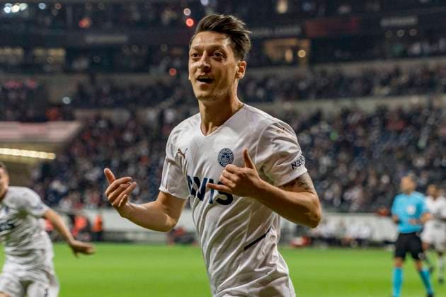 UEFA Europa League, Eintracht Frankfurt vs Fenerbahce Istanbul, Frankfurt, Deutsche Bank Park, 16 9 2021 Mesut Özil Fenerbahce Istanbul 10 , Eintracht Frankfurt vs Fenerbahce Istanbul, Frankfurt, Deutsche Bank Park, 16 9 2021 Copyright: xBEAUTIFULxSPORTS Gawlikx
