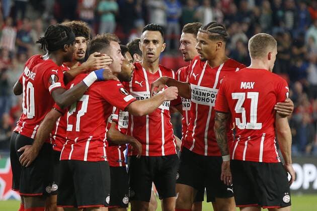 EINDHOVEN - 16-09-2021, Philips stadion. Dutch football, UEFA Europa League, season 2021-2022. during the match PSV - Real Sociedad, PSV celebrating the 1-0 of PSV player Mario Gotze PSV - Real Sociedad  x13491615x Copyright: