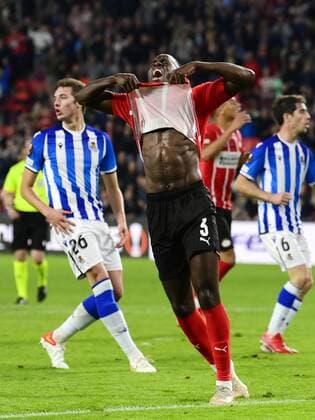 EINDHOVEN Jordan Teze of PSV Eindhoven reacts during the UEFA Europa League match between PSV Eindhoven and Real Sociedad at Phillips stadium on September 16, 2021 in Eindhoven, Netherlands ANP OLAF KRAAK UEFA Europa League 2021 2022 xVIxANPxSportx xxANPxIVx 437648892