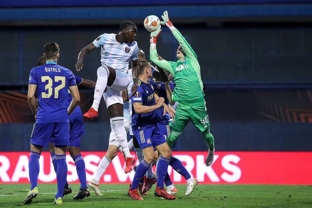 PXL_Dinamo Zagreb v West Ham United: Group H - UEFA Europa League ZAGREB, CROATIA - SEPTEMBER 16: Dominik Livakovic of Dinamo Zagreb in action during the UEFA Europa League group H match between Dinamo Zagreb and West Ham United at Maksimir Stadium on September 16, 2021 in Zagreb, Croatia. GoranxStanzl PIXSELL