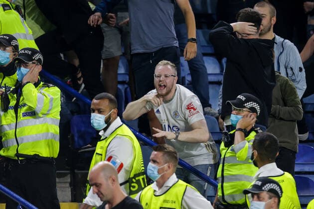 Mandatory Credit: Photo by Robbie Stephenson JMP Shutterstock (12447737bw) Crowd trouble between the Leicester City and Napoli fans at the end of their UEFA Europa League group stage fixture Leicester City v Napoli, UK - 16 Sep 2021 Editorial use only Leicester City v Napoli, UK - 16 Sep 2021 Editorial use only  Copyright: xRobbiexStephenson JMP Shutterstockx 12447737bw