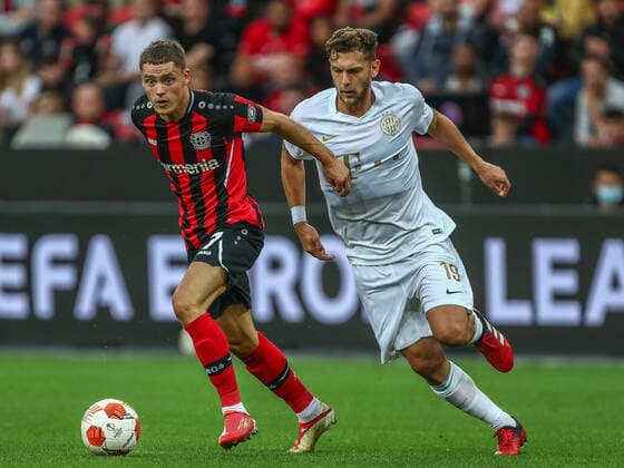 Florian Richard Wirtz Bayer 04 Leverkusen, 27 on the ball, in action, GER, Bayer 04 Leverkusen vs Ferencvaros Budapest Ferencvarosi Torna Club, UEFA Europa League Group G, Group Stage, Season 2021 2022, 16 09 2021, , DFB DFL regulations prohibit any use of photographs as image sequences and or quasi video , GER, Bayer 04 Leverkusen vs Ferencvaros Budapest Ferencvarosi Torna Club, UEFA Europa League Group G, Group Stage, Season 2021 2022, 16 09 2021 Leverkusen Copyright: xEibner-Pressefoto GabrielxBoiax EP_GBA