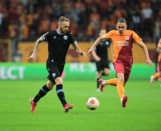 Taylan Antalyali of Galatasaray and Manuel Lazzari (L) of Lazio during the UEFA Europa League Group E match between Galatasaray and Lazio at Turk Telekom Stadium in Istanbul , Turkey on September 16, 2021. 